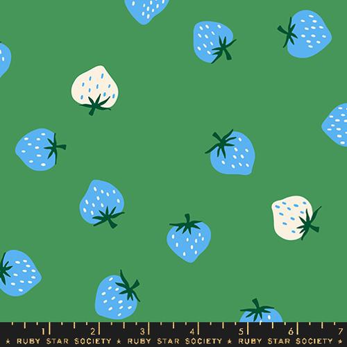 Strawberries Strawberry Toss in Broccolini