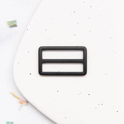 Try Glide Buckle in Matte Black- 1.5"