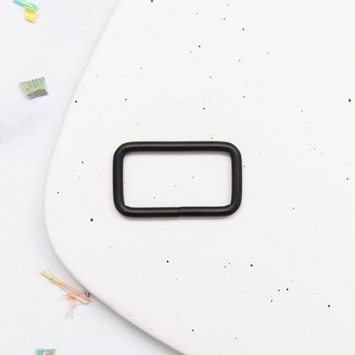 Rectangle Ring in Matte Black- 1.5"