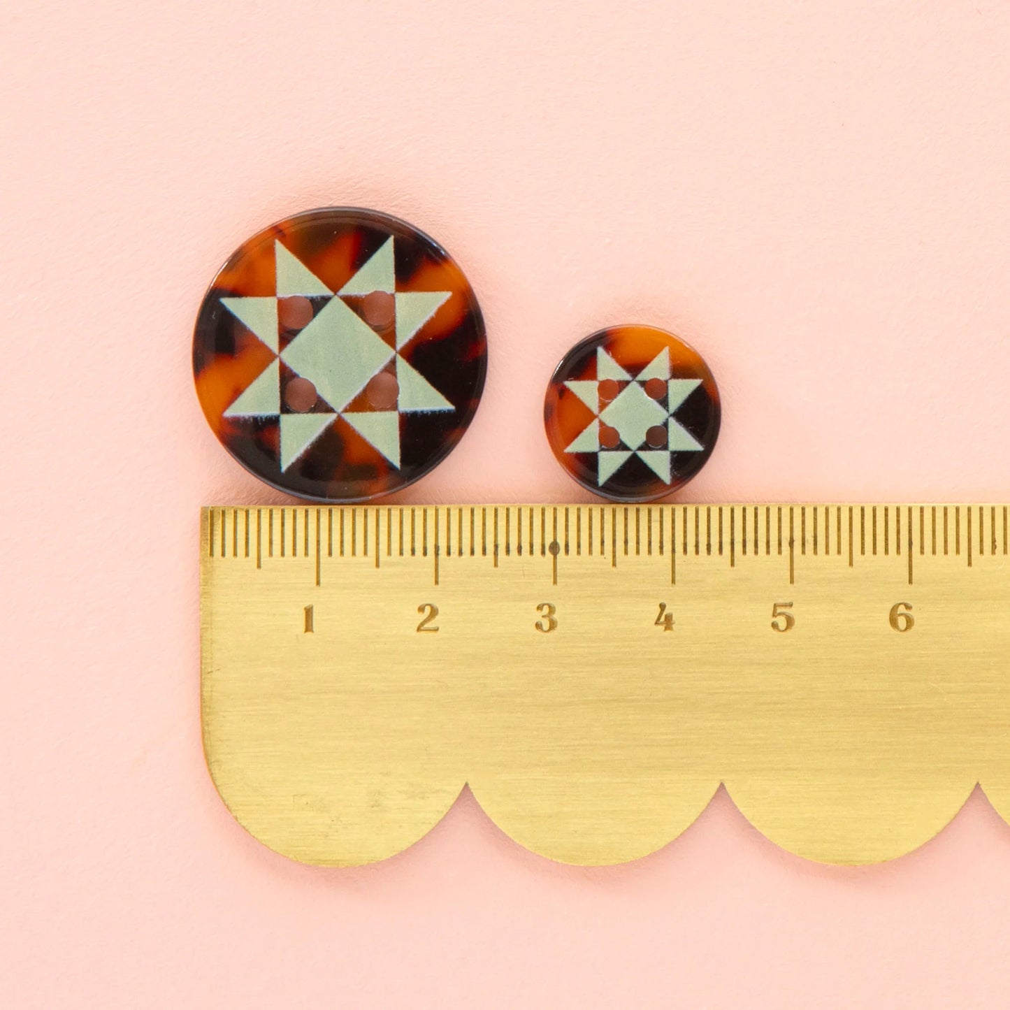 Sarah Hearts Large 1" Quilt Star Buttons