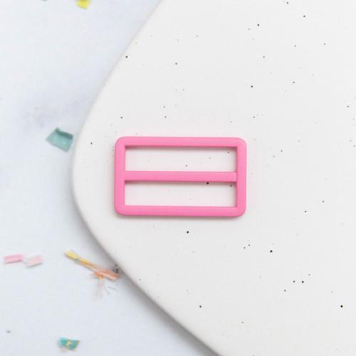 Tri Glide Buckle in Light Pink - 1.5"