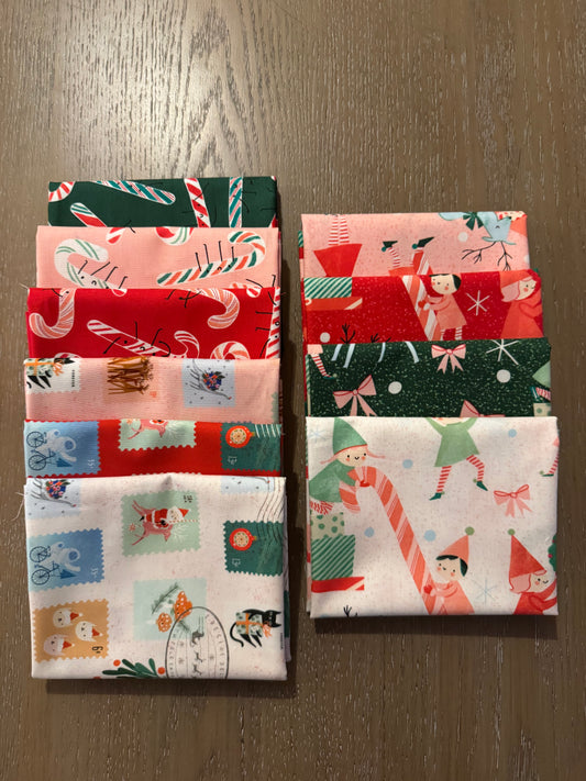 Tiny Christmas Fat Quarter Bundle